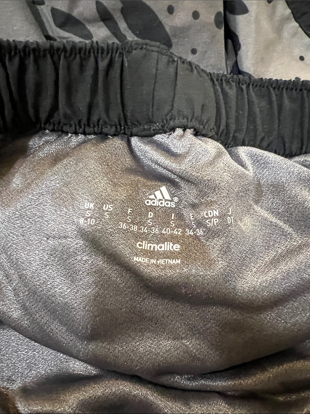 Women’s Adidas Climalite Cheetah print shorts with built in liner size Small - Picture 7 of 7